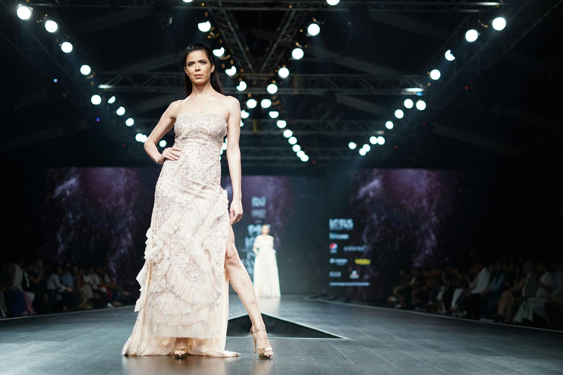 How Fashion Week Turned from a Closed Club into an Ordinary Show